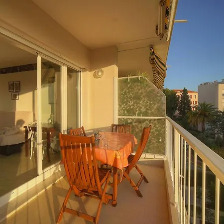 公寓 Frgk Fauvettes 1bdr Terrace, Parking, Ac & Ultra-fast Wi-fi