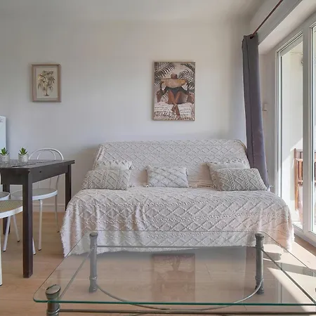 Frgk Fauvettes 1bdr Terrace, Parking, Ac & Ultra-fast Wi-fi 公寓 戛纳