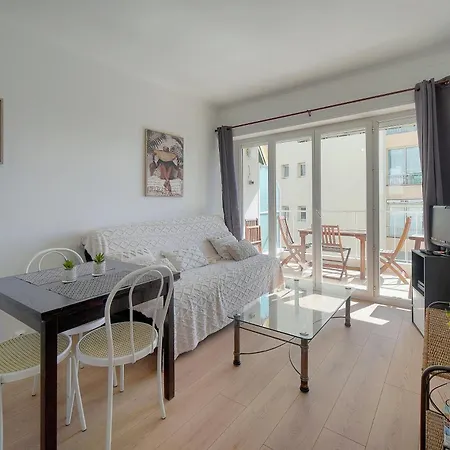 公寓 Frgk Fauvettes 1bdr Terrace, Parking, Ac & Ultra-fast Wi-fi *